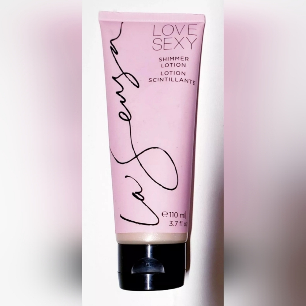 LA SENZA LOVE SEXY GLITTER SHIMMER SCENTED BODY LOTION NEW